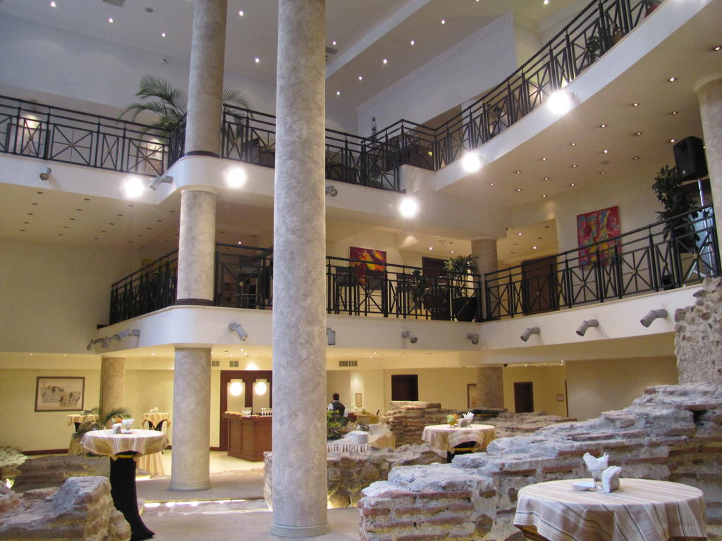 Arena Di Serdica Hotel Sofia Esterno foto